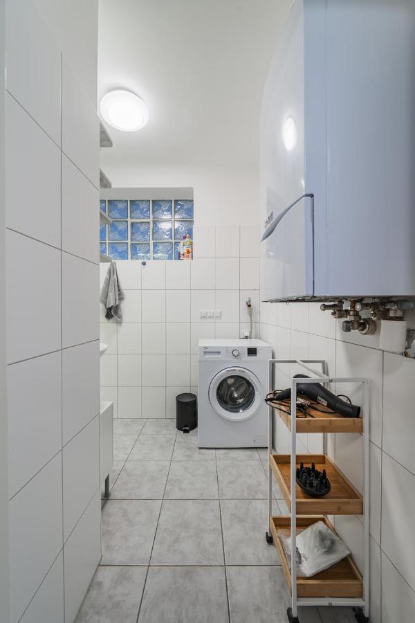 Modernes Appartement Nahe U-Bahn Und Schoenbrunn Відень Екстер'єр фото